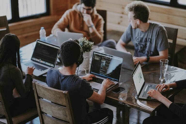 Breaking Into the Tech Industry: A Strategic Roadmap for Beginners how to get an it job with no experience